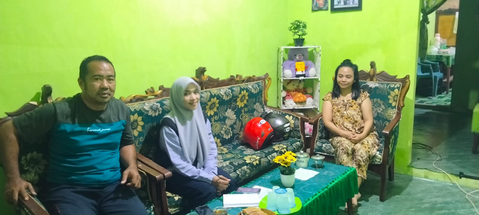 Dari Pagi Hingga Malam, Tanpa Lelah Mengabdi! Dedikasi Luar Biasa Ketua RW Sungai Bialo II Dampingi Petugas Sensus Ekonomi 2026